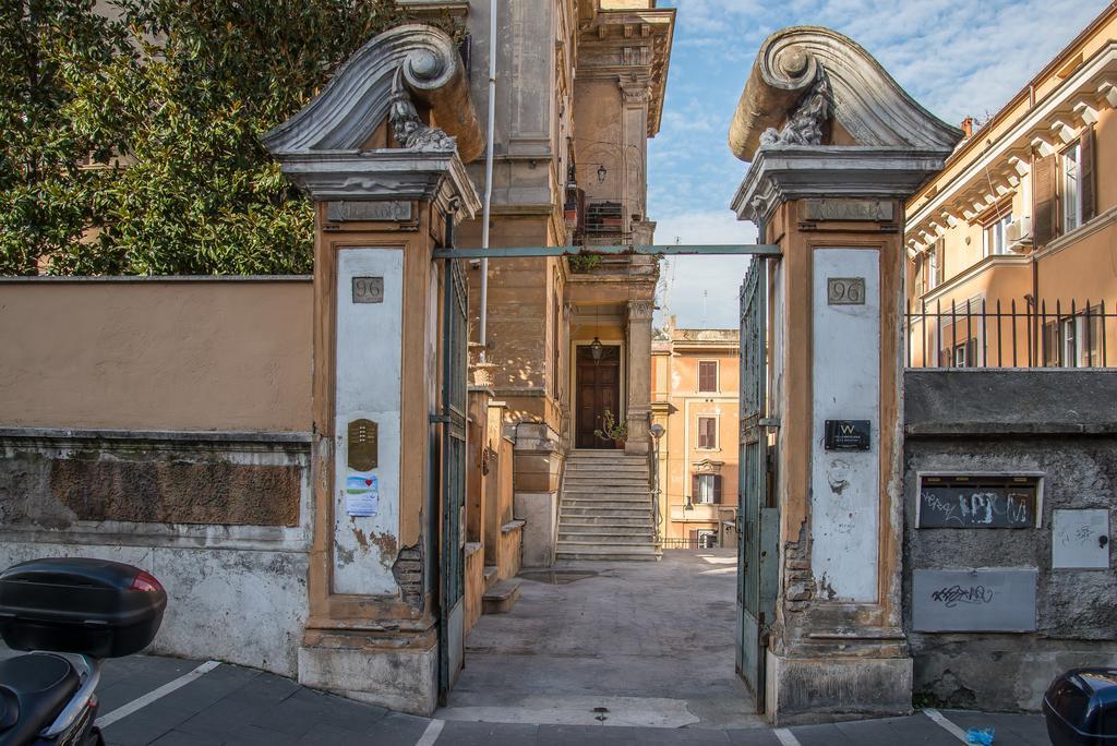 Villa Vaticana Rome Exterior photo