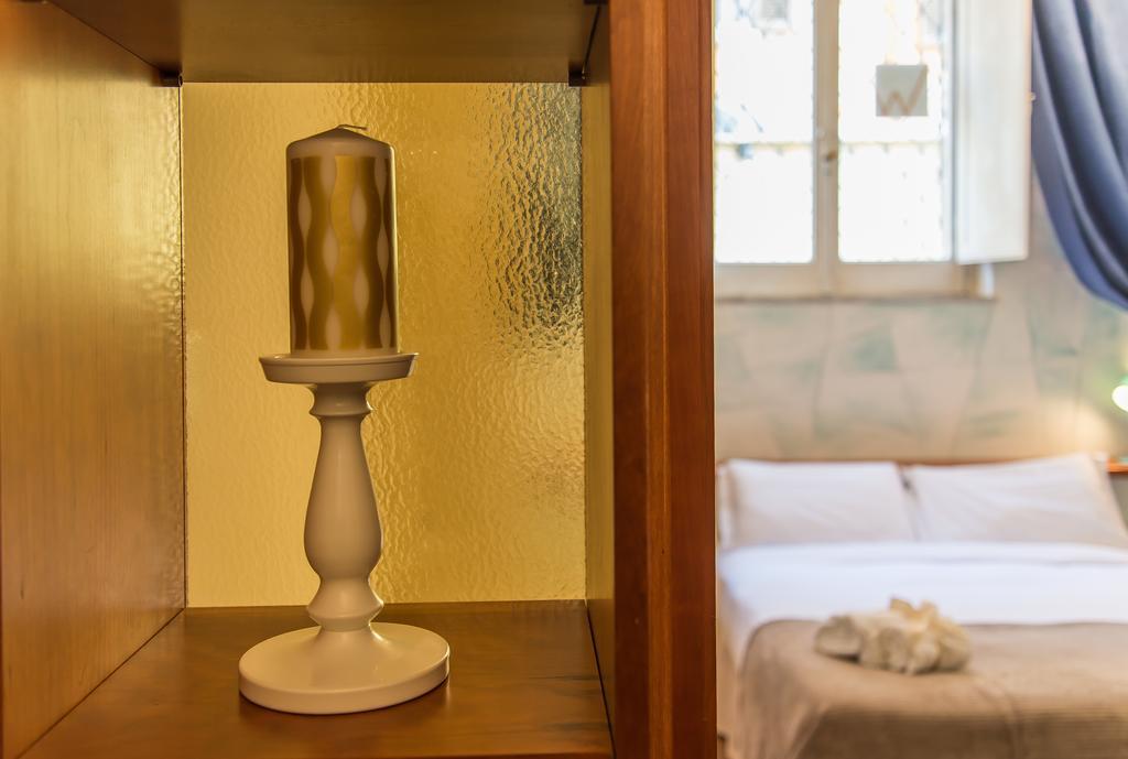 Villa Vaticana Rome Room photo